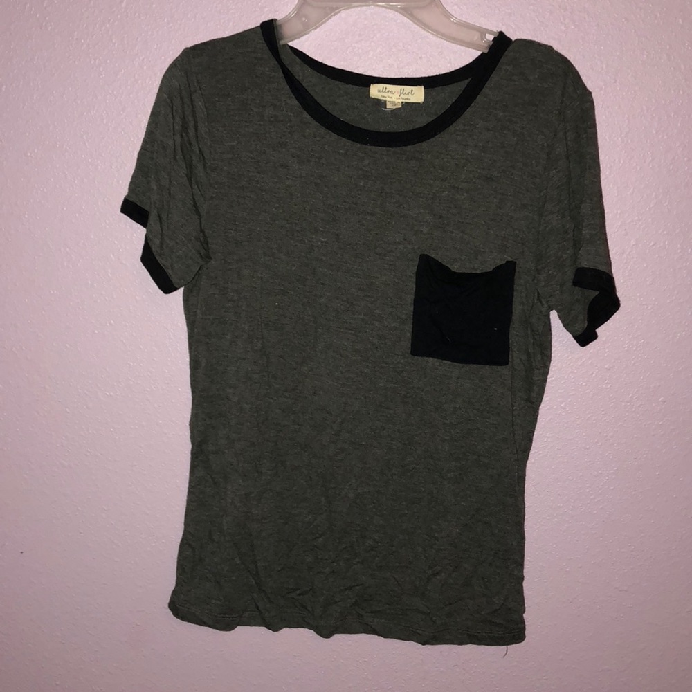 Grey tee